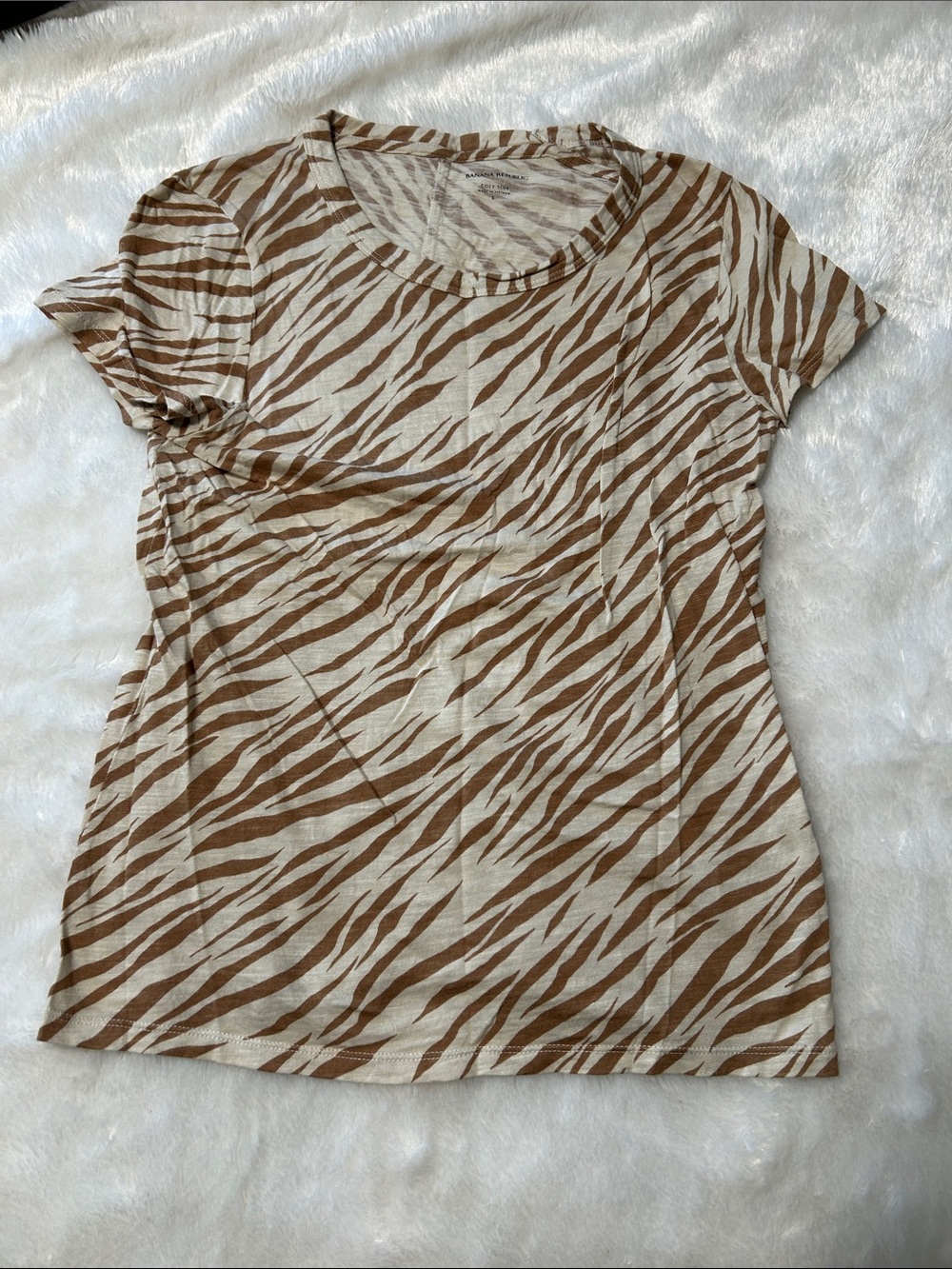 Banana Republic cozy slub tee